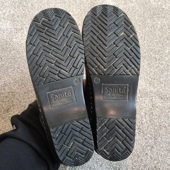 Women's Sanita clogs shoes size 38  Blue and Black Metallic🌠GREAT SHAPE!!! 🌠 - Picture 7 of 9